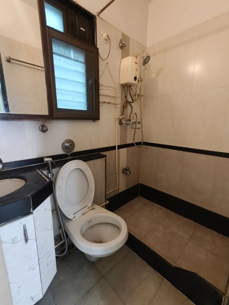 Bathroom, greenwoods-chs 2 Bedroom 800 Sq.Ft. Apartment In Andheri East Mumbai 9856431