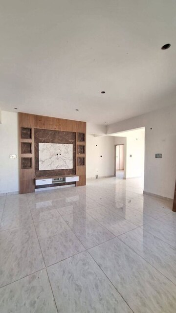 Room in 3 BHK Apartment at MC Castle, Indiranagar – for Rent