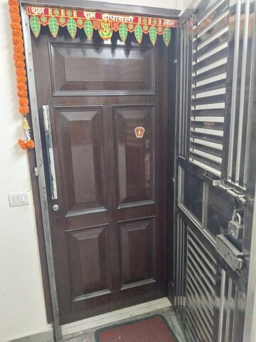 Furnished Amenities in 4 BHK Builder Floor at Kalkaji – for Rent