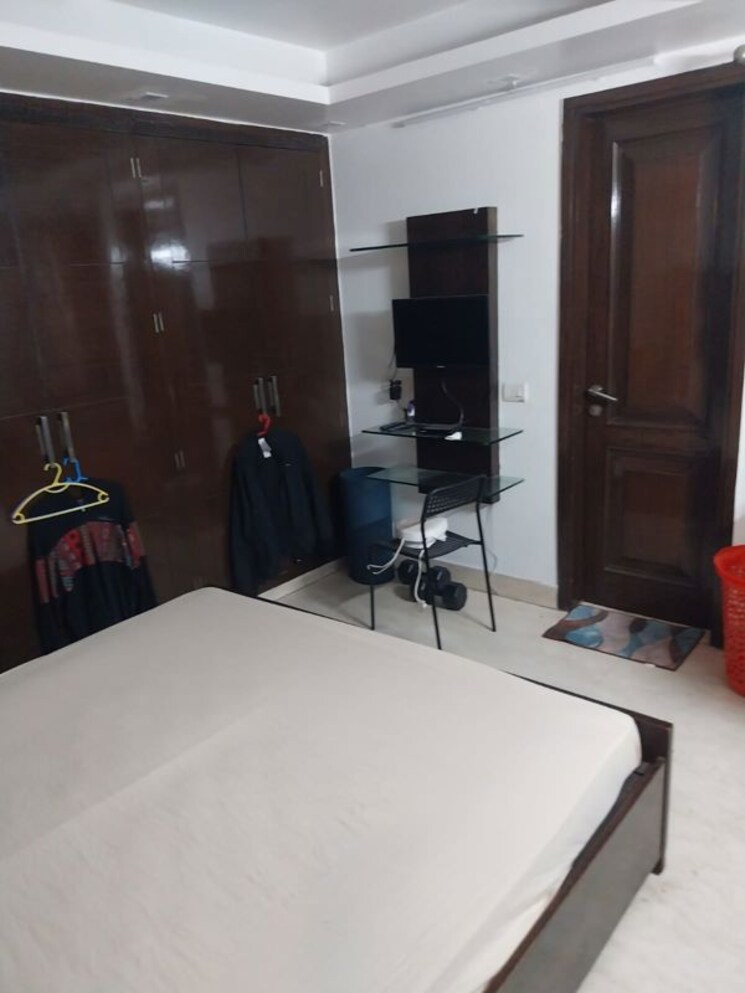 Master Bedroom, kalkaji 4 Bedroom 300 Sq.Yd. Builder Floor In Kalkaji Delhi 9694427