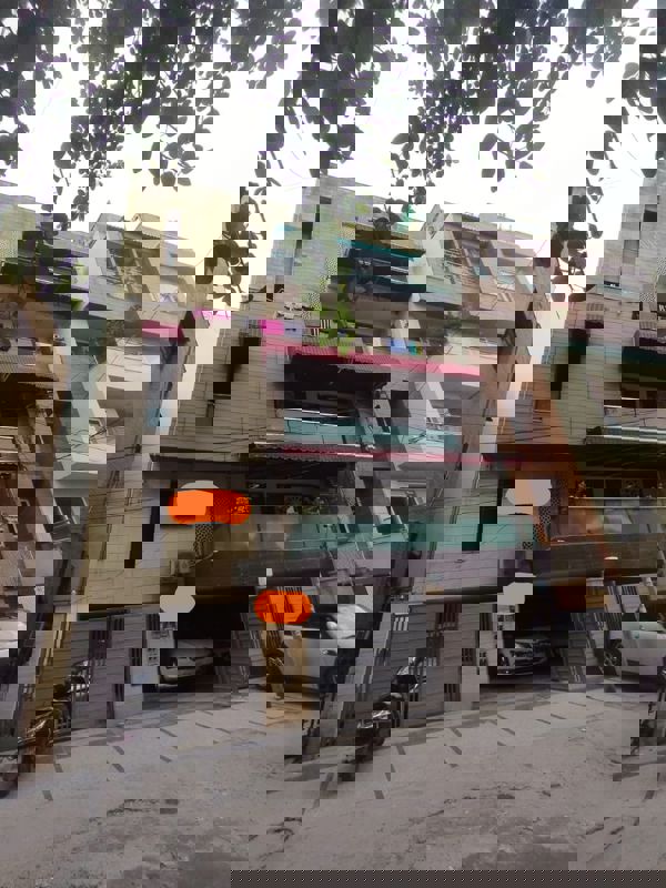 3 BHK + Servant Room Builder Floor For Sale in Hauz Khas