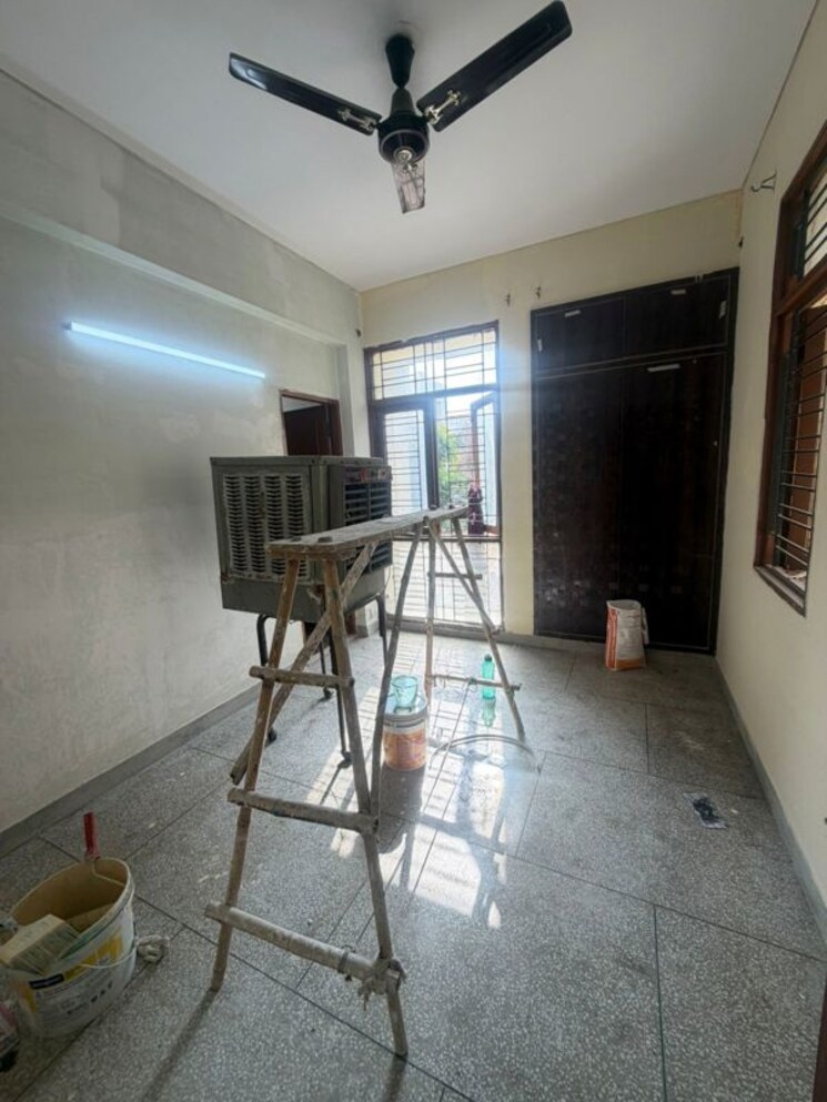 Living Room, sector 15 2 Bedroom 800 Sq.Ft. Apartment In Sector 15 Gurgaon 9856449