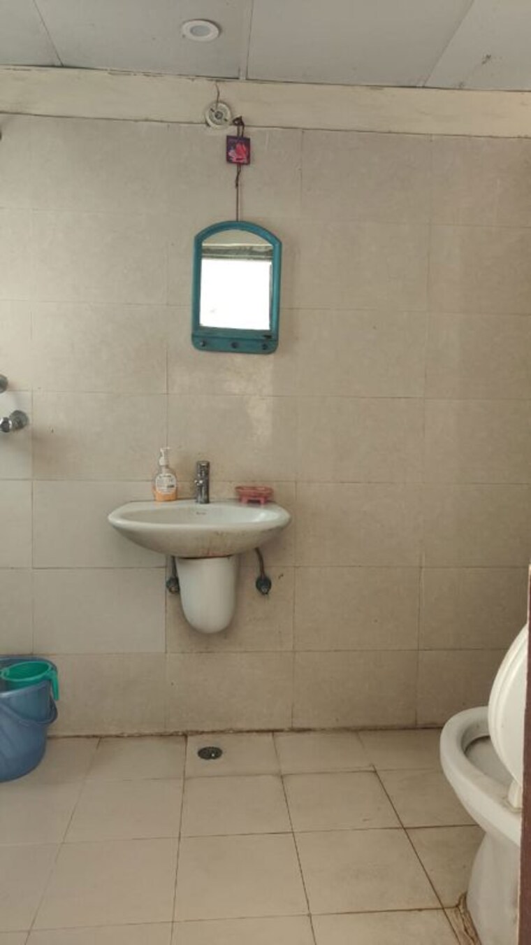 Bathroom, shree-brahma-ashoka-greens 3 Bedroom 1837 Sq.Ft. Villa In Sector 1 Greater Noida Greater Noida 9856453