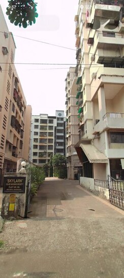 3 BHK + Extra Room Apartment For Rent in SkyLark CHS Ltd