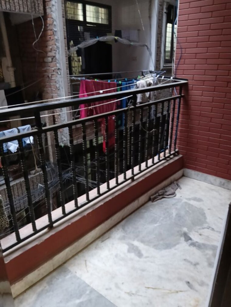 Balcony, kalkaji 1 Bedroom 560 Sq.Ft. Builder Floor In Kalkaji Delhi 9856459