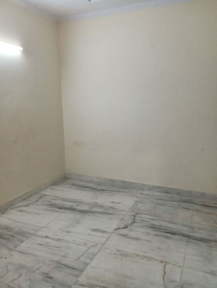 Room, kalkaji 1 Bedroom 560 Sq.Ft. Builder Floor In Kalkaji Delhi 9856459