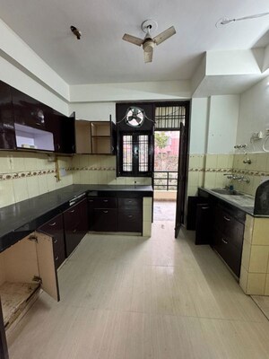 Kitchen in 5 BHK Apartment at Grand Vista Apartments, Sector 21c – for Rent