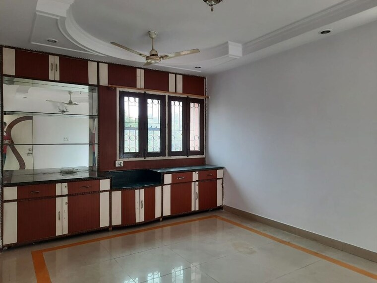 Room, sarita vihar 2 Bedroom 1200 Sq.Ft. Apartment In Sarita Vihar Delhi 9856462