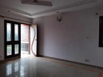Room in 2 BHK Apartment at Sarita Vihar – for Sale