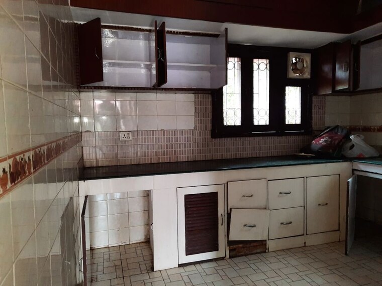 Kitchen, sarita vihar 2 Bedroom 1200 Sq.Ft. Apartment In Sarita Vihar Delhi 9856462