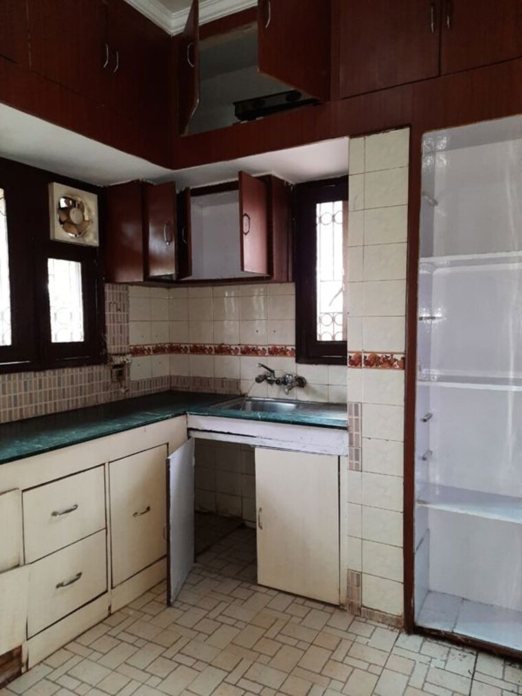 Kitchen, sarita vihar 2 Bedroom 1200 Sq.Ft. Apartment In Sarita Vihar Delhi 9856462