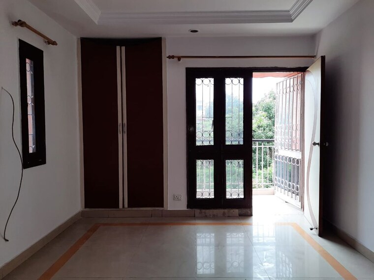 Room, sarita vihar 2 Bedroom 1200 Sq.Ft. Apartment In Sarita Vihar Delhi 9856462