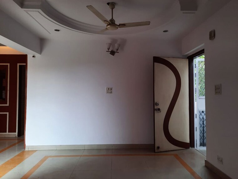 Room, sarita vihar 2 Bedroom 1200 Sq.Ft. Apartment In Sarita Vihar Delhi 9856462
