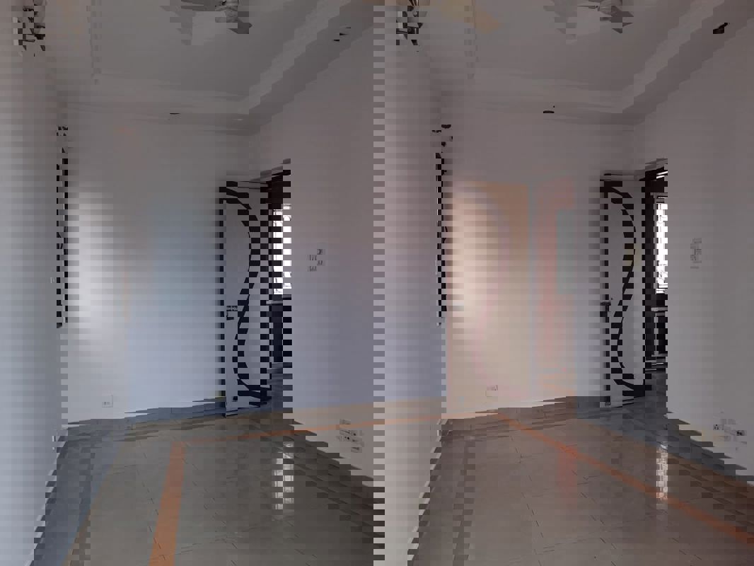 2 BHK Apartment For Sale in Sarita Vihar