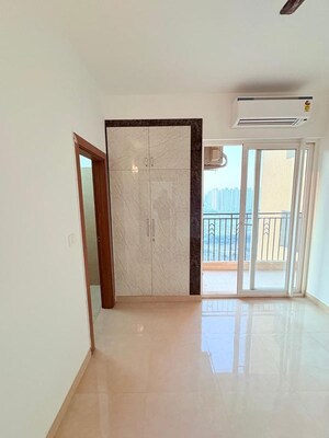 Room in 3.5 BHK Apartment at ATS Homekraft Pious Hideaways, Sector 150 – for Rent