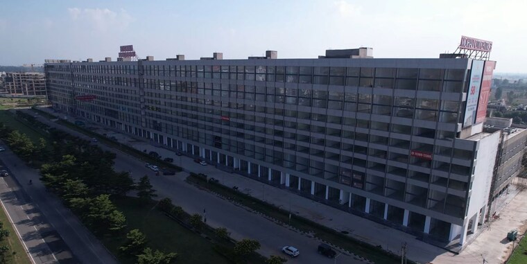 Exterior View, aerocity Commercial Showroom 450 Sq.Ft. In Aerocity Mohali 9856265