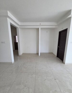 Room in 3 BHK Apartment at Kokapet – for Sale