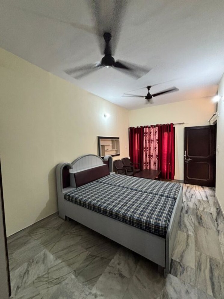 Bedroom, penta-homes 2 Bedroom 1500 Sq.Ft. Apartment In Vip Road Zirakpur 9856475