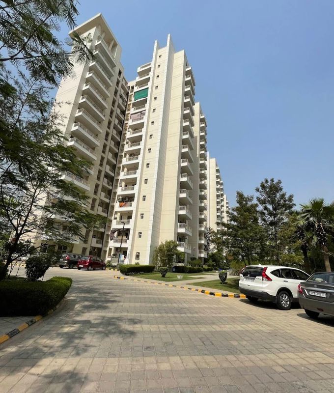 3 BHK + Servant Room Apartment For Rent in Bestech Park View Spa Next