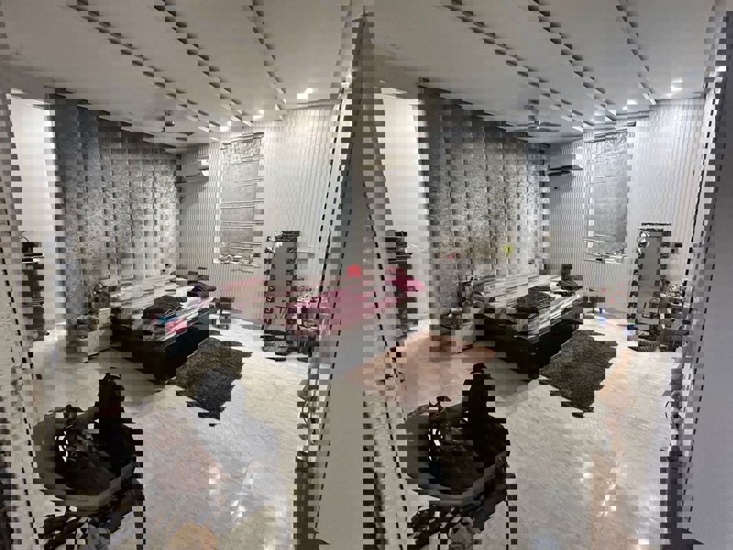 2 BHK Builder Floor For Rent in Kirti Nagar