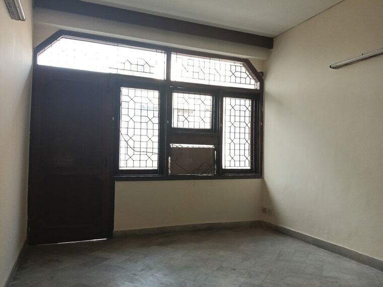 Room, panchsheel enclave 3 Bedroom 2000 Sq.Ft. Builder Floor In Panchsheel Enclave Delhi 9856508