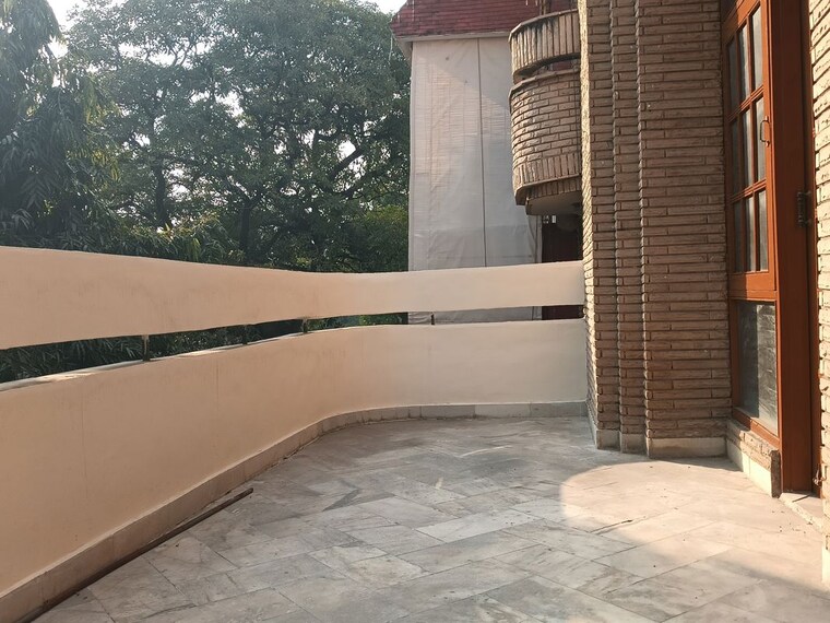 Balcony, panchsheel enclave 3 Bedroom 2000 Sq.Ft. Builder Floor In Panchsheel Enclave Delhi 9856508