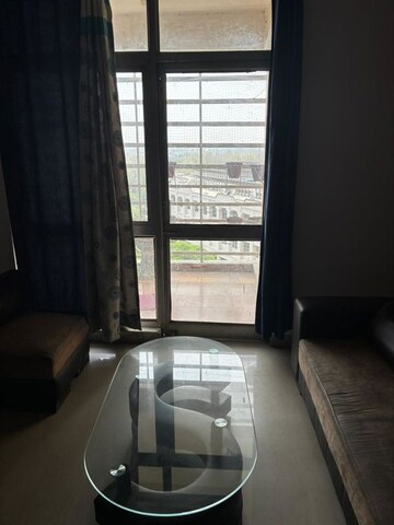 Room in 2 BHK Apartment at Piyush Heights, Sector 89 – for Rent