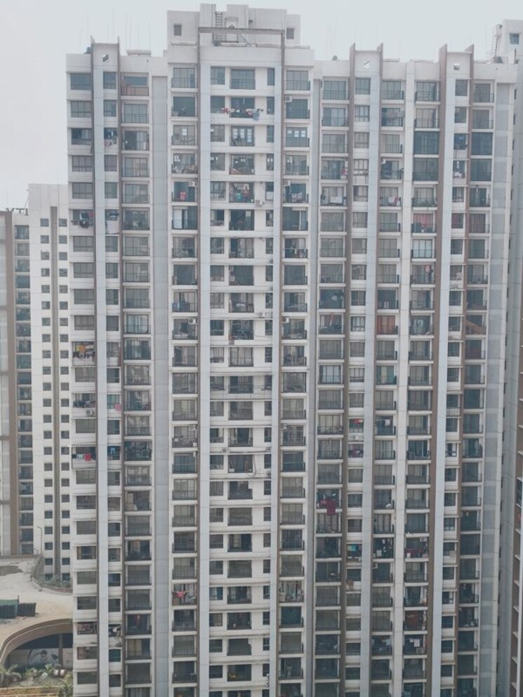 Exterior View, runwal-gardens-phase-2 1 Bedroom 400 Sq.Ft. Apartment In Dombivli East Thane 9856519