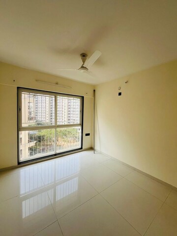 Room in 3 BHK Apartment at Aeropolis Phase II, Dhanori – for Rent