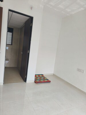 Room in 1 BHK Apartment at Runwal Gardens Phase 2, Dombivli East – for Rent