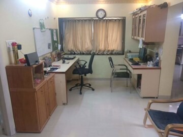 Study Room in 5 BHK Villa at BG NRI Seawoods, Seawoods Sector 56 – for Sale