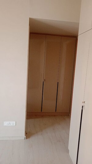 Room in 3 BHK Apartment at M3M Heights, Sector 65 – for Rent