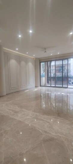 3 BHK + Servant Room Apartment For Sale in Vipul Greens