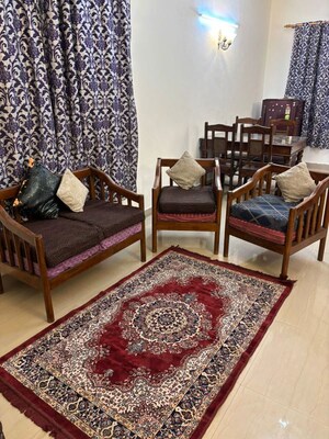 Living Room in 2 BHK Builder Floor at Hauz Khas – for Rent