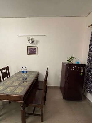 Furnished Amenities in 2 BHK Builder Floor at Hauz Khas – for Rent