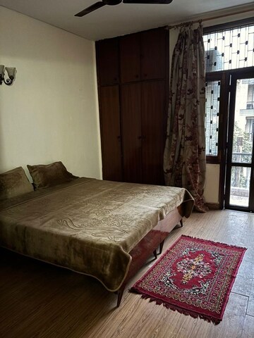 Bedroom in 2 BHK Builder Floor at Hauz Khas – for Rent