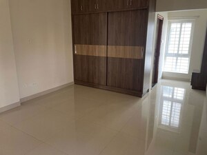 Room in 4 BHK Builder Floor at Kavuri Hills, Madhapur – for Rent