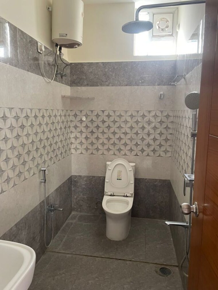 Bathroom, kavuri-hills 4 Bedroom 3200 Sq.Ft. Builder Floor In Madhapur Hyderabad 9856599