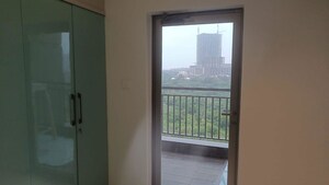 Room in 3 BHK Apartment at Frontline Seven, Kokapet – for Rent