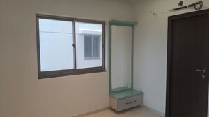 Room in 3 BHK Apartment at Frontline Seven, Kokapet – for Rent