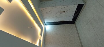 Room in 3 BHK Builder Floor at RPS Palm Drive, Sector 88 – for Sale