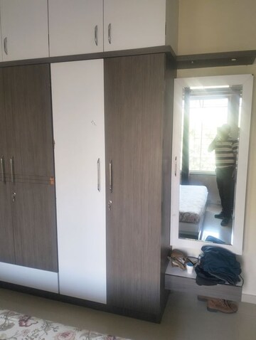 Room in 3 BHK Apartment at Sacred Heart Town, Wanowrie – for Rent