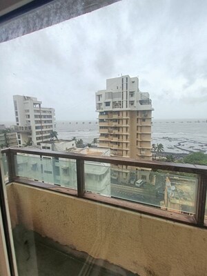 4 BHK Apartment – Exterior View View at Bandra West - for Rent