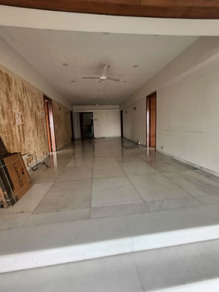 Living Room, bandra west 4 Bedroom 1200 Sq.Ft. Apartment In Bandra West Mumbai 9856631