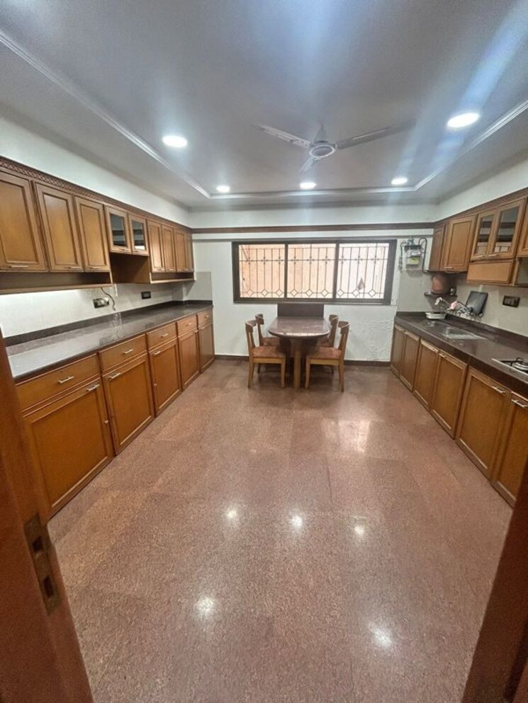 Kitchen, santacruz west 4 Bedroom 1200 Sq.Ft. Apartment In Santacruz West Mumbai 9856639