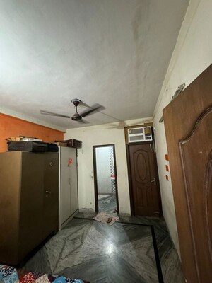 Room in 2 BHK Builder Floor at Khirki Extension – for Rent