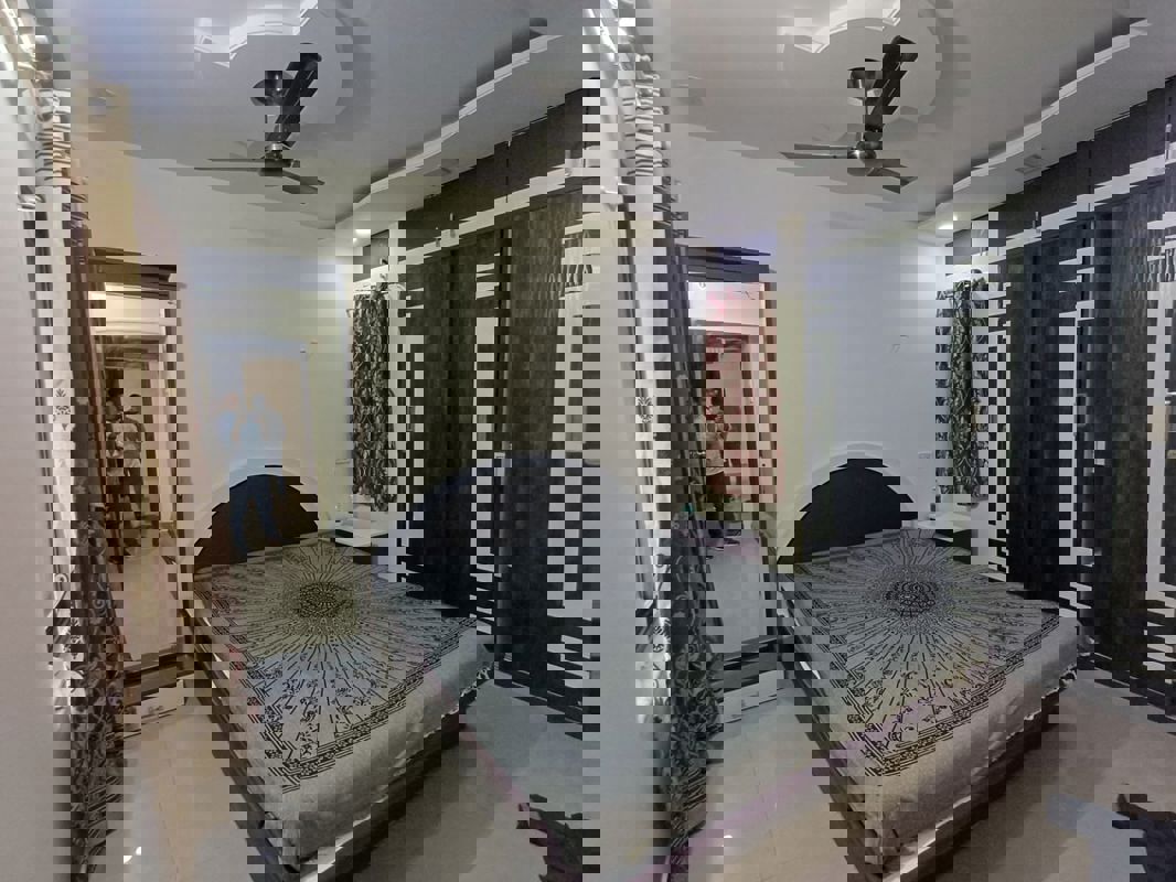 2 BHK + Extra Room Apartment For Rent in Vartak Nagar