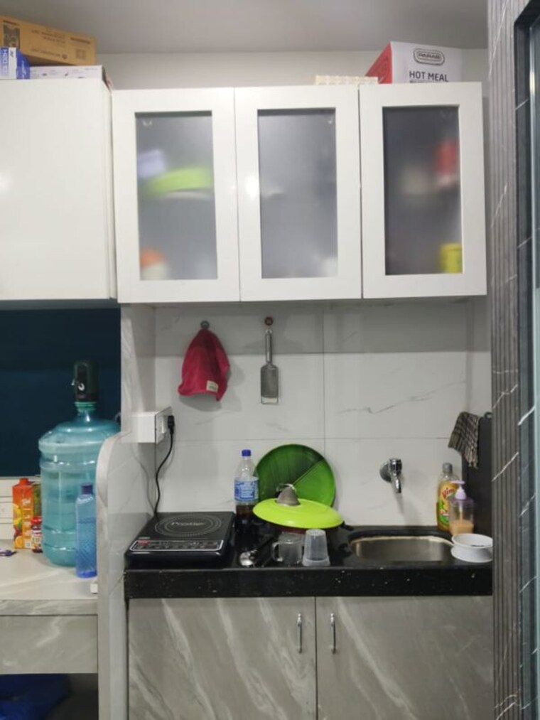 undefined, malad west Commercial Office Space 300 Sq.Ft. In Malad West Mumbai 9856664