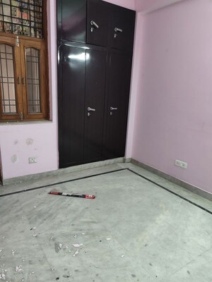 Room in 3 BHK Independent House at Sector 46 – for Rent