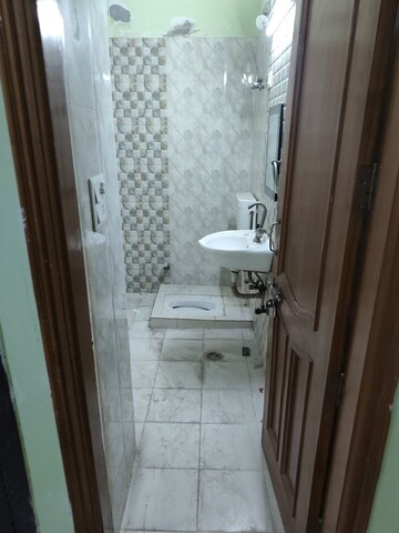 Bathroom in 3 BHK Independent House at Sector 46 – for Rent